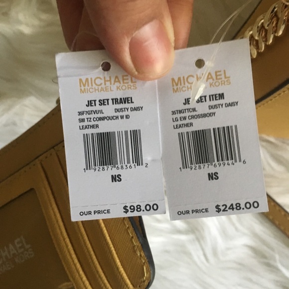 Michael kors large Crossbody Bag & matching wallet - Picture 7 of 7